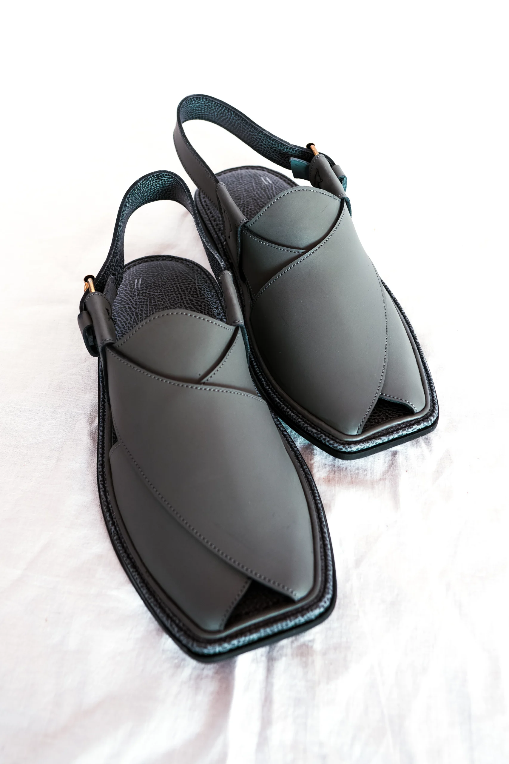Charcoal Black Zalmi Chappal – Handmade Leather - Image 2